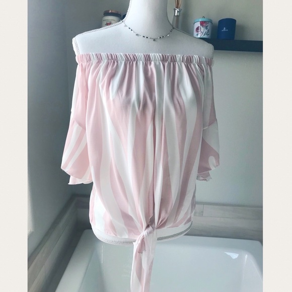 Last 1! Soft pink off shoulder blouse - Picture 4 of 7